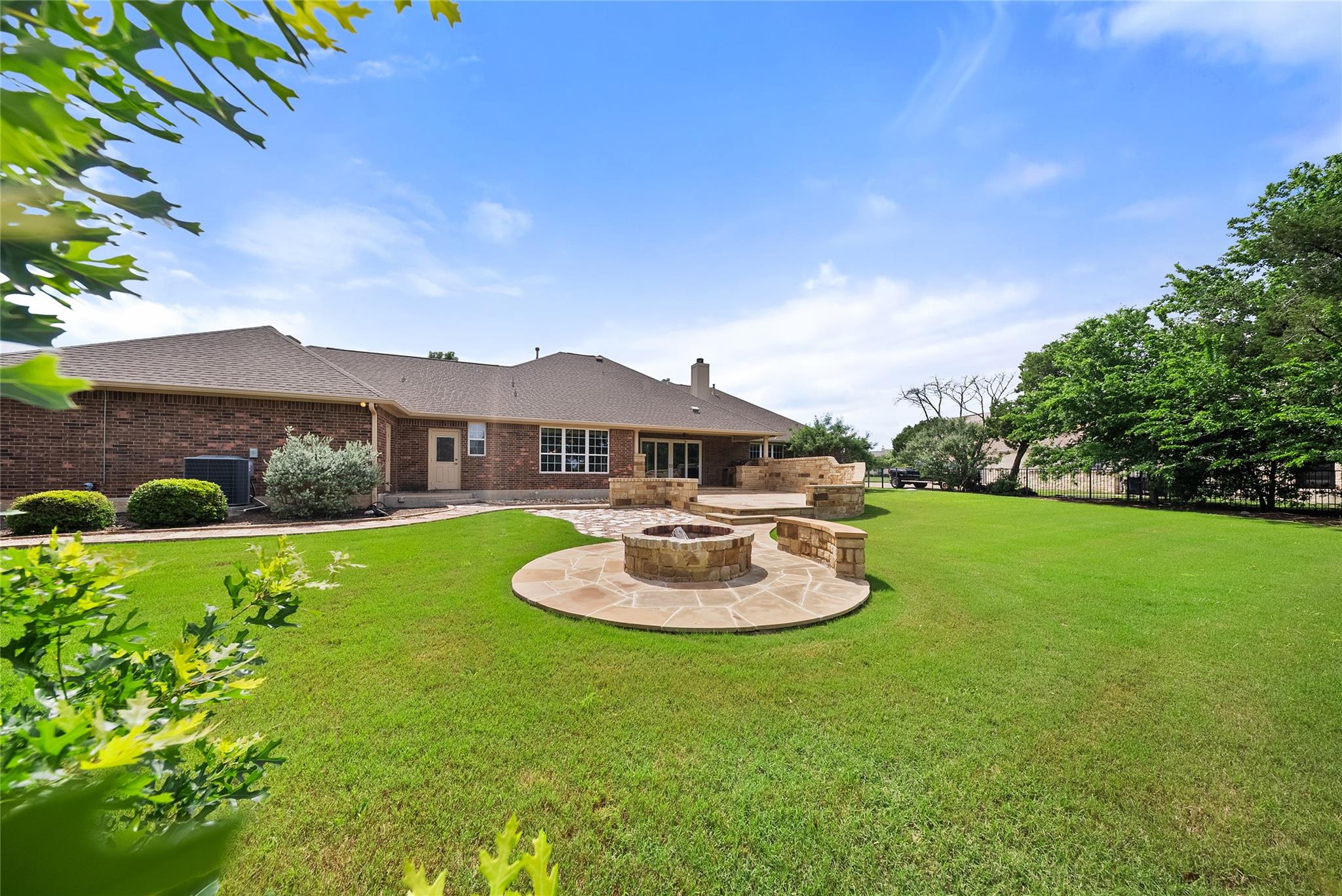 175 Whitney Woods Cir, Georgetown, TX 78633