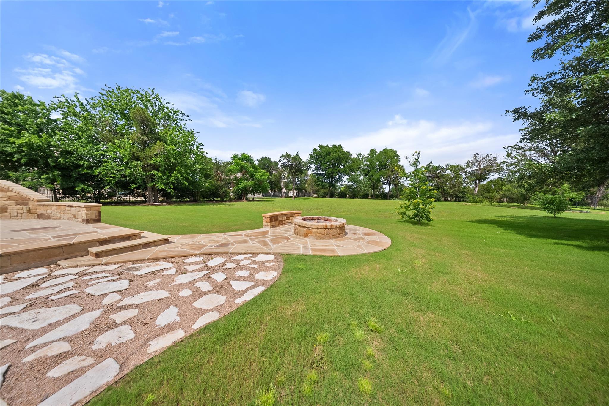 175 Whitney Woods Cir, Georgetown, TX 78633