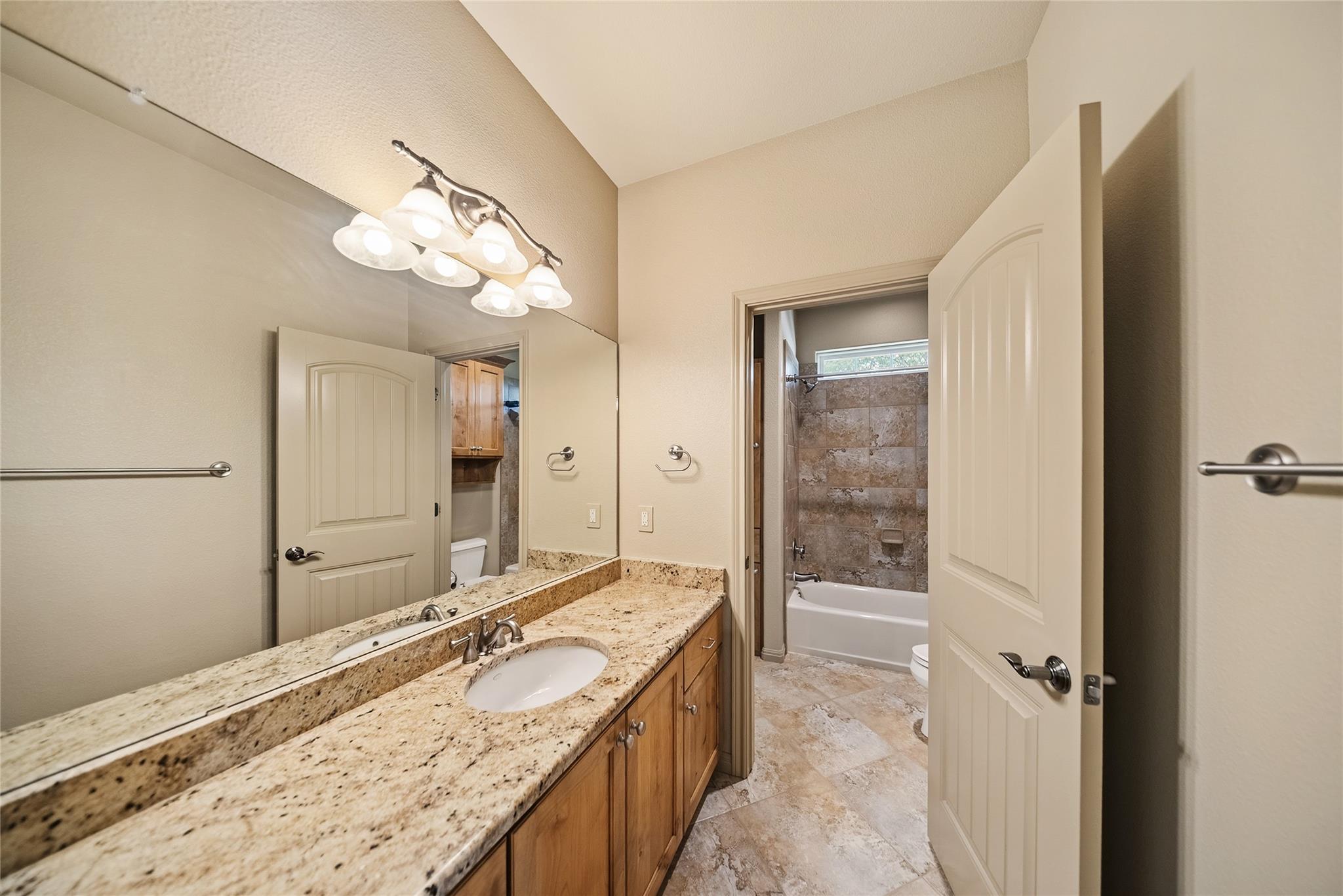 175 Whitney Woods Cir, Georgetown, TX 78633