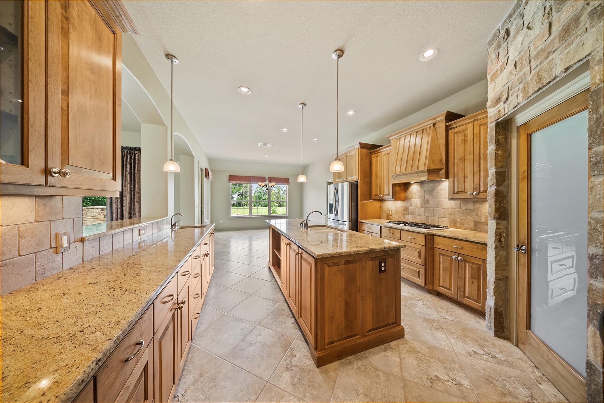 175 Whitney Woods Cir, Georgetown, TX 78633