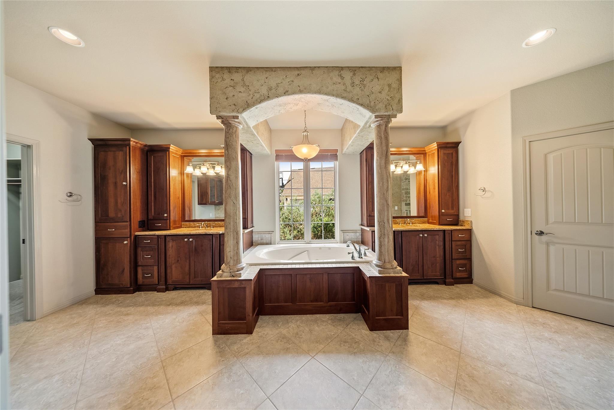 175 Whitney Woods Cir, Georgetown, TX 78633