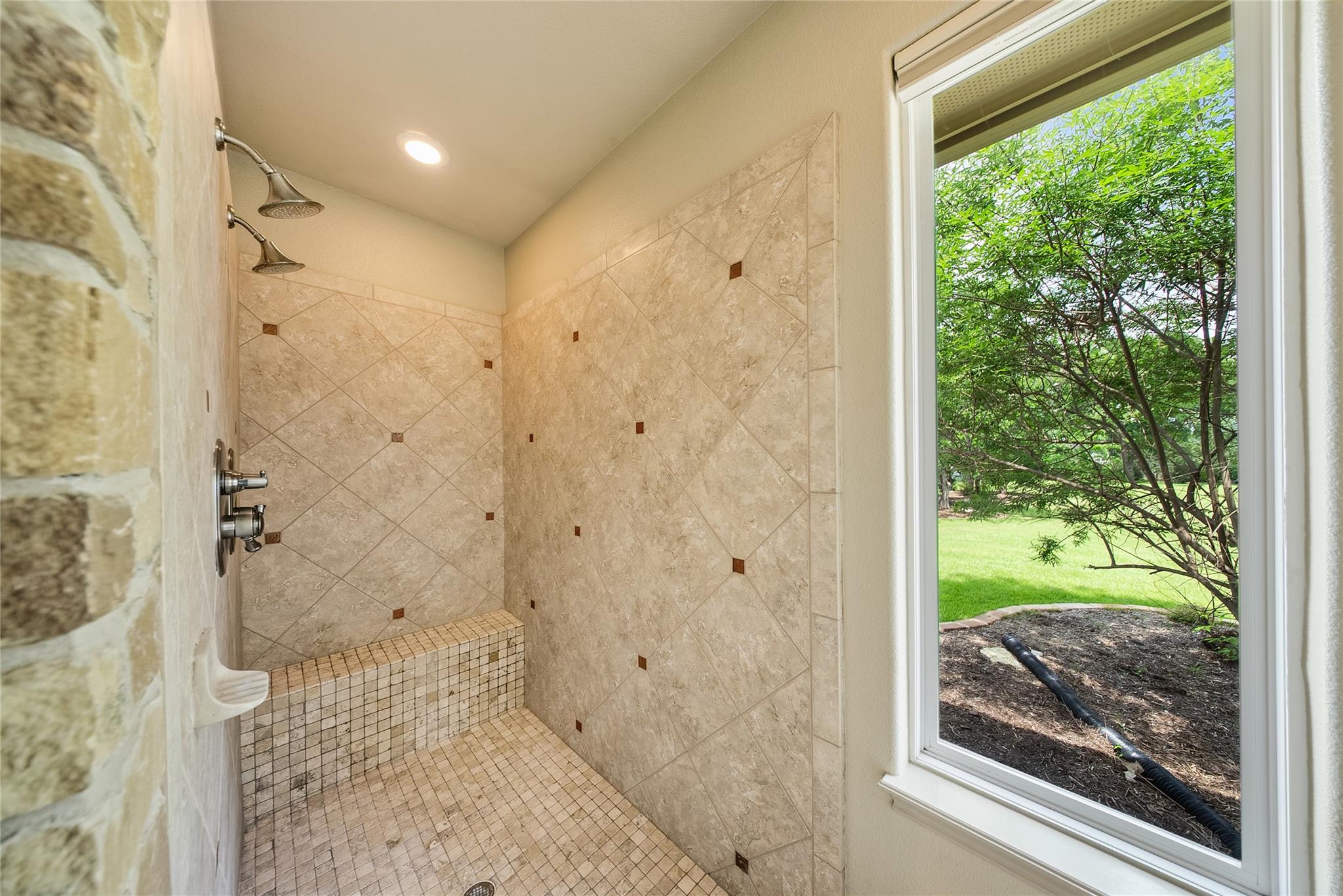 175 Whitney Woods Cir, Georgetown, TX 78633