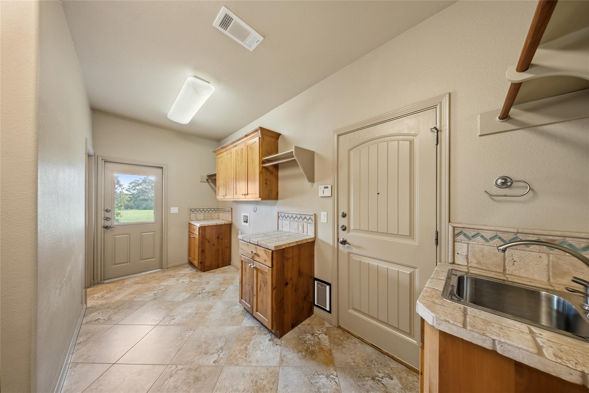 175 Whitney Woods Cir, Georgetown, TX 78633
