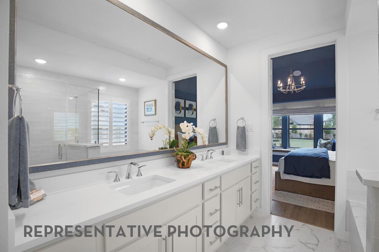 357 Blue Summit Bnd, Liberty Hill, TX 78642