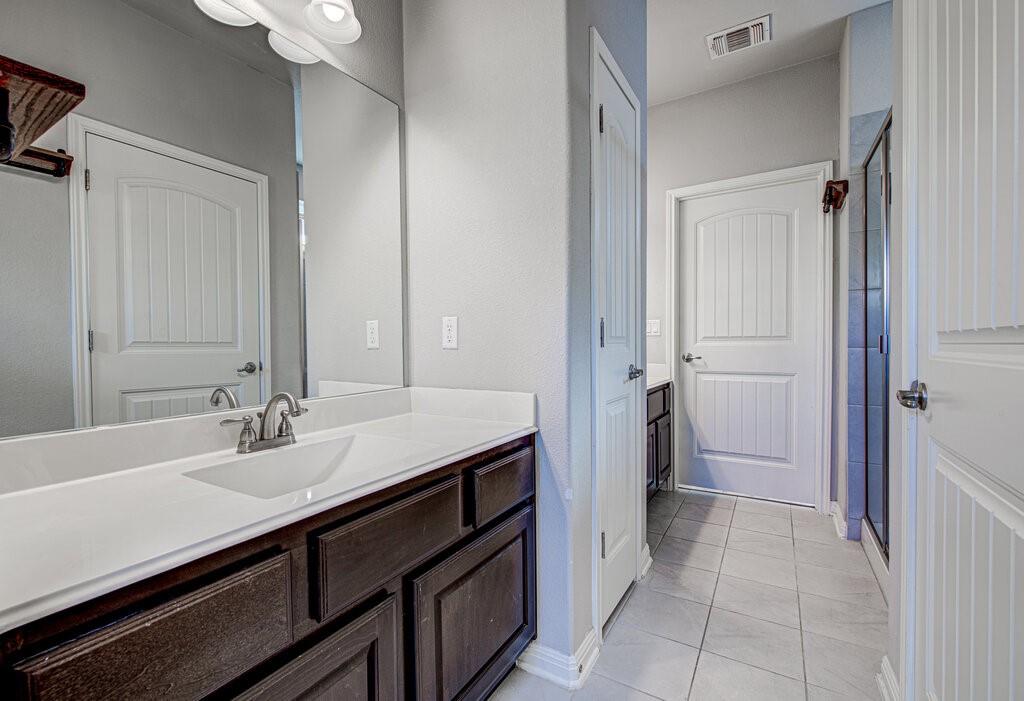 8816 Blaze Dr, Austin, TX 78747