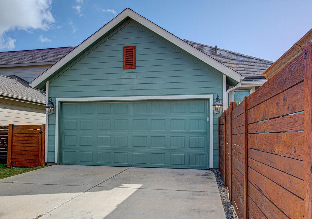8816 Blaze Dr, Austin, TX 78747