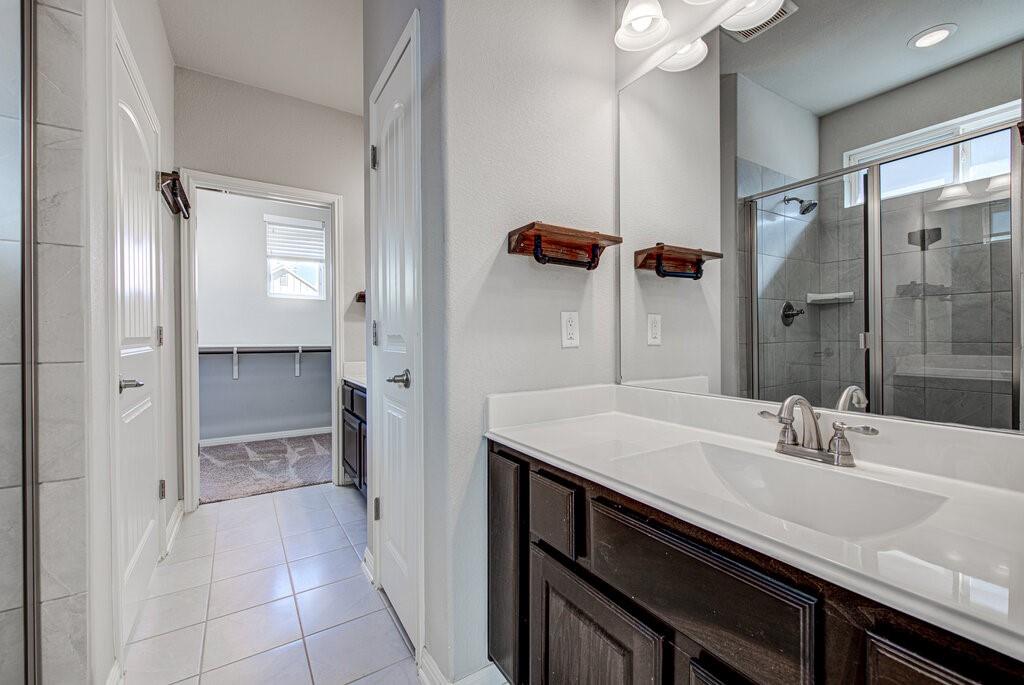 8816 Blaze Dr, Austin, TX 78747