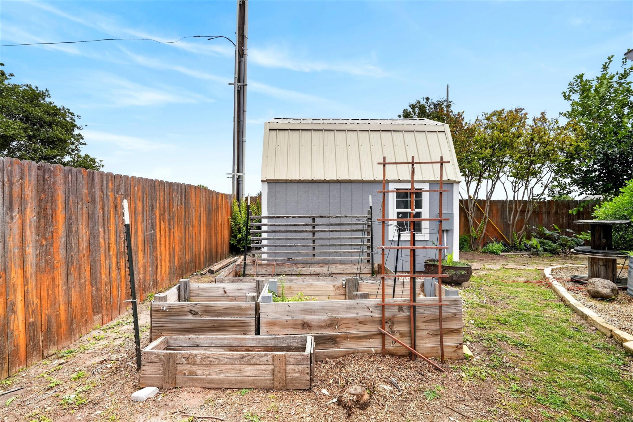 300 Wimberley St, Hutto, TX 78634