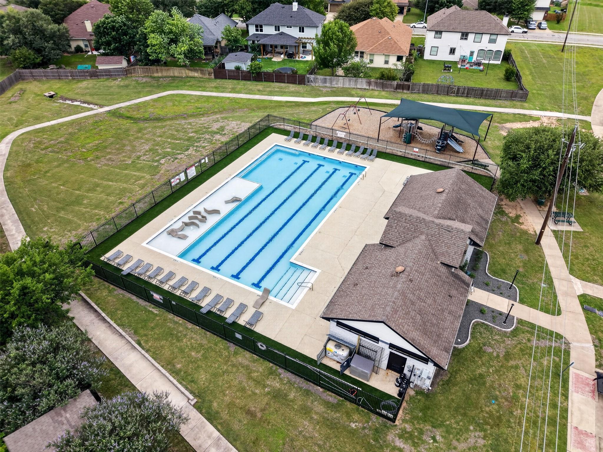 300 Wimberley St, Hutto, TX 78634