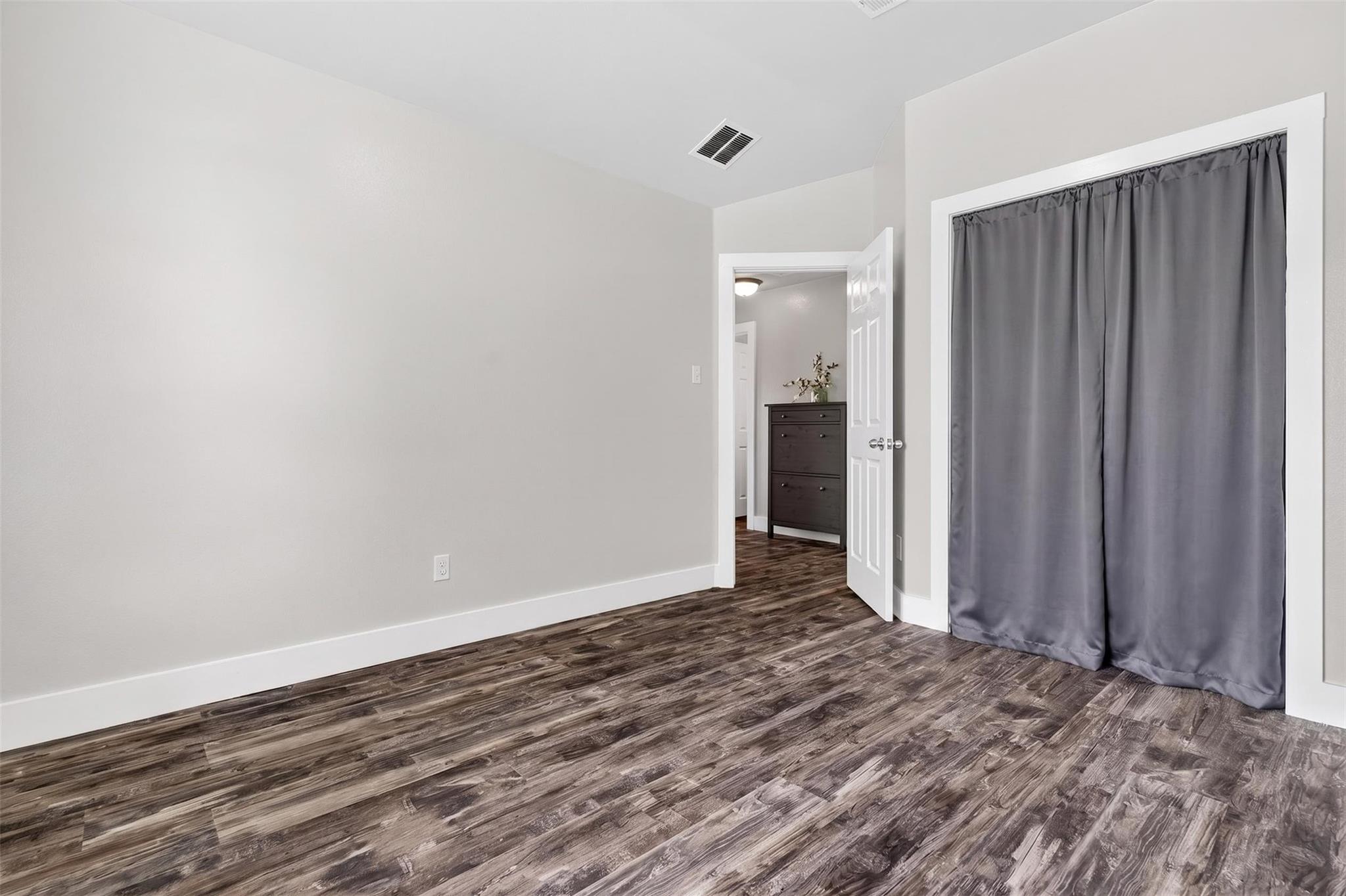 300 Wimberley St, Hutto, TX 78634