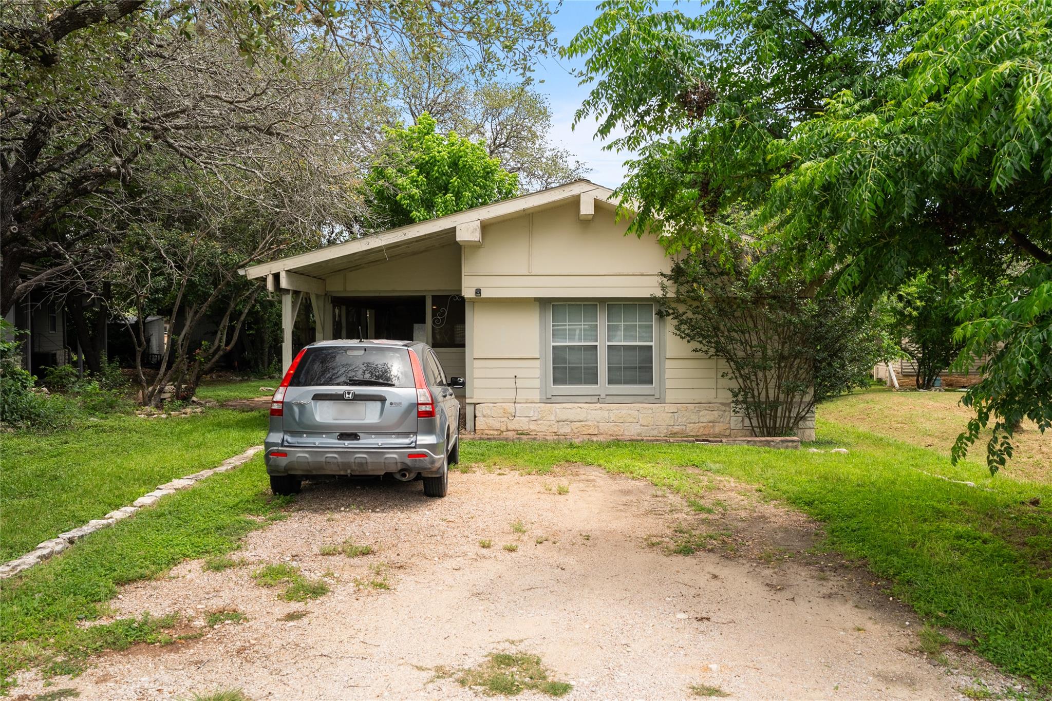 11608 Travis St, Jonestown, TX 78645