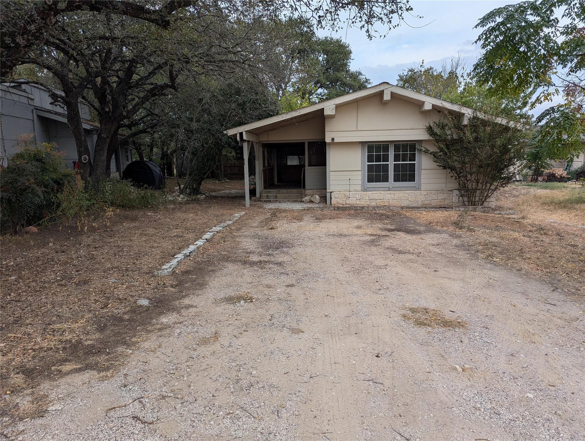 11608 Travis St, Jonestown, TX 78645