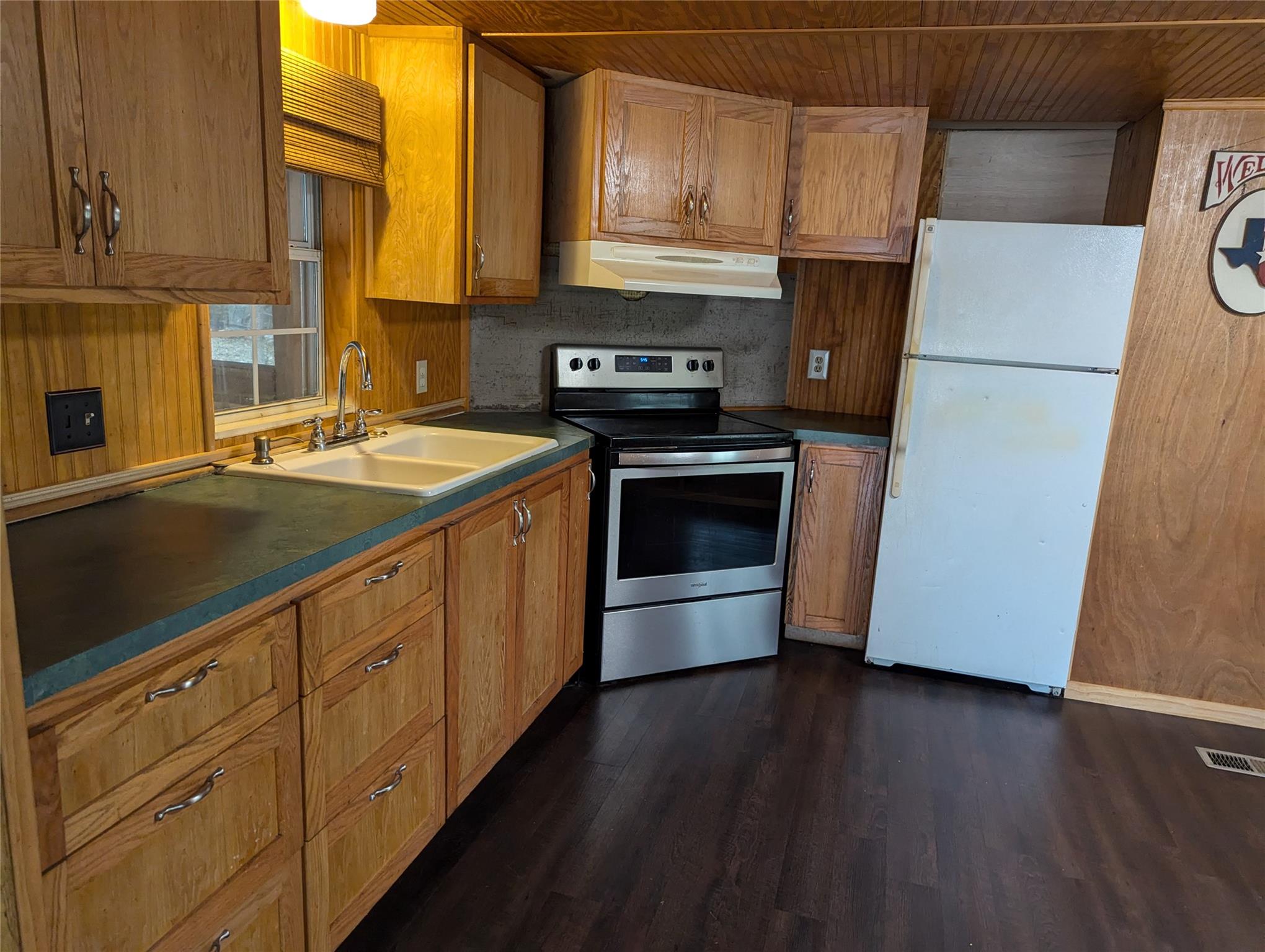 11608 Travis St, Jonestown, TX 78645