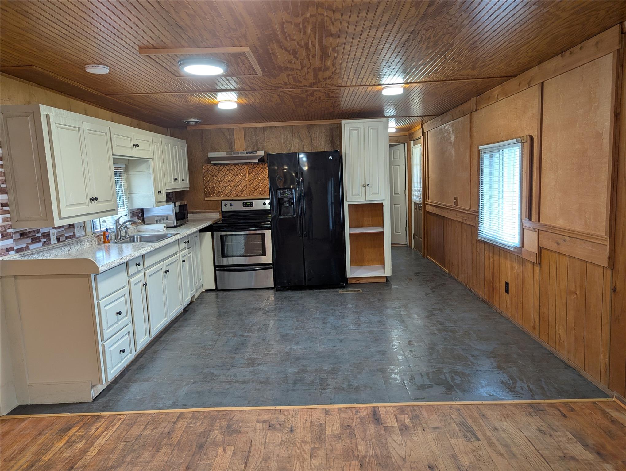 11608 Travis St, Jonestown, TX 78645