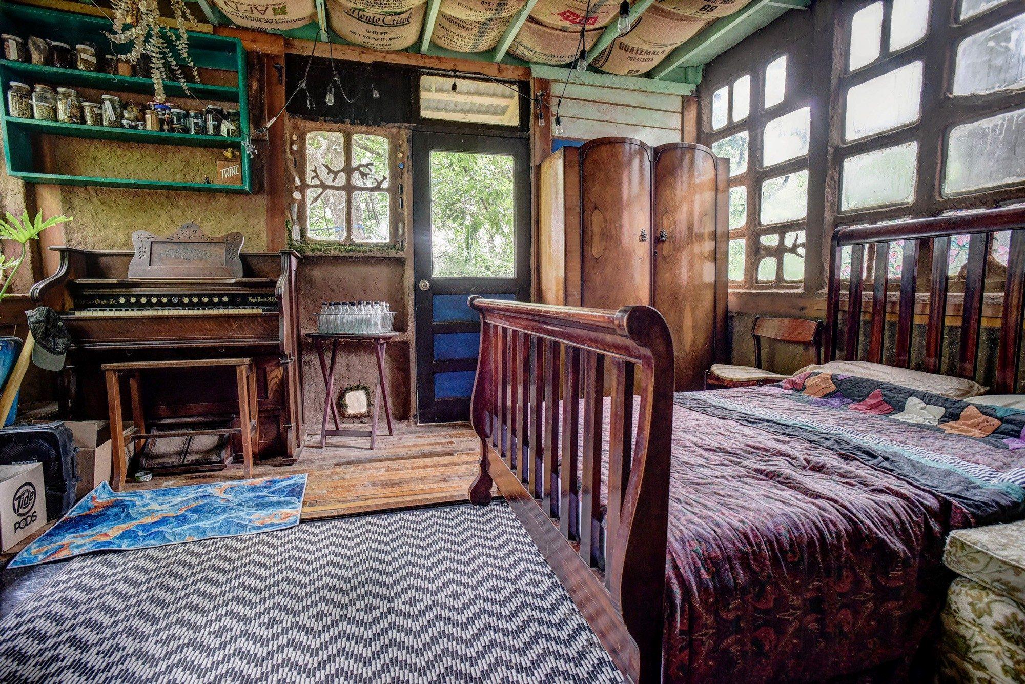 1905 Main St, Bastrop, TX 78602