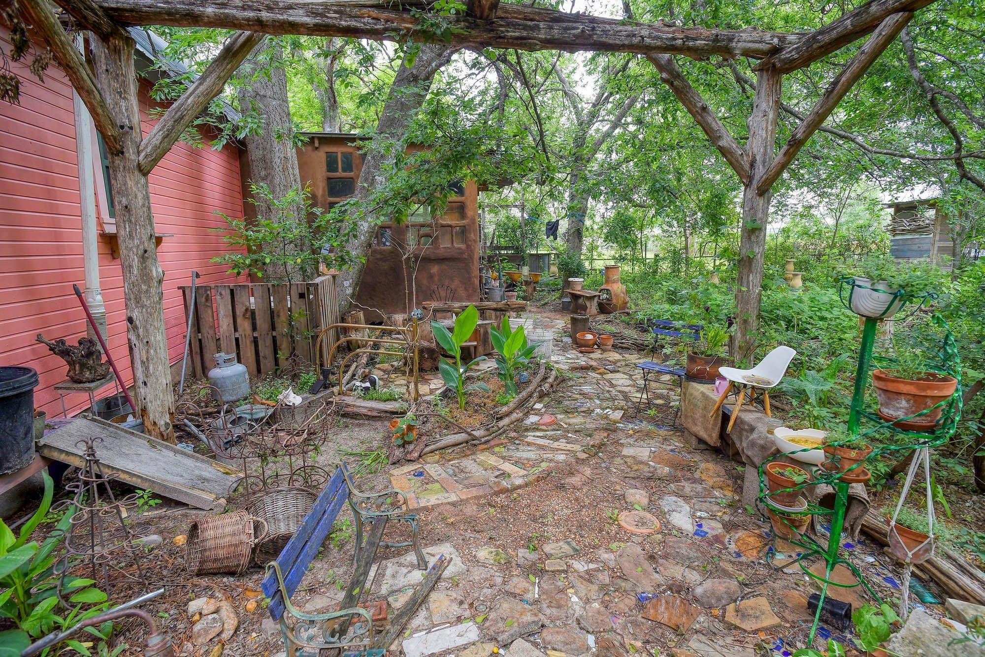 1905 Main St, Bastrop, TX 78602