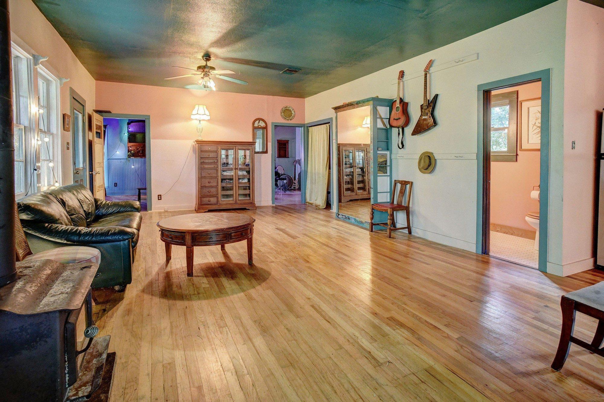 1905 Main St, Bastrop, TX 78602