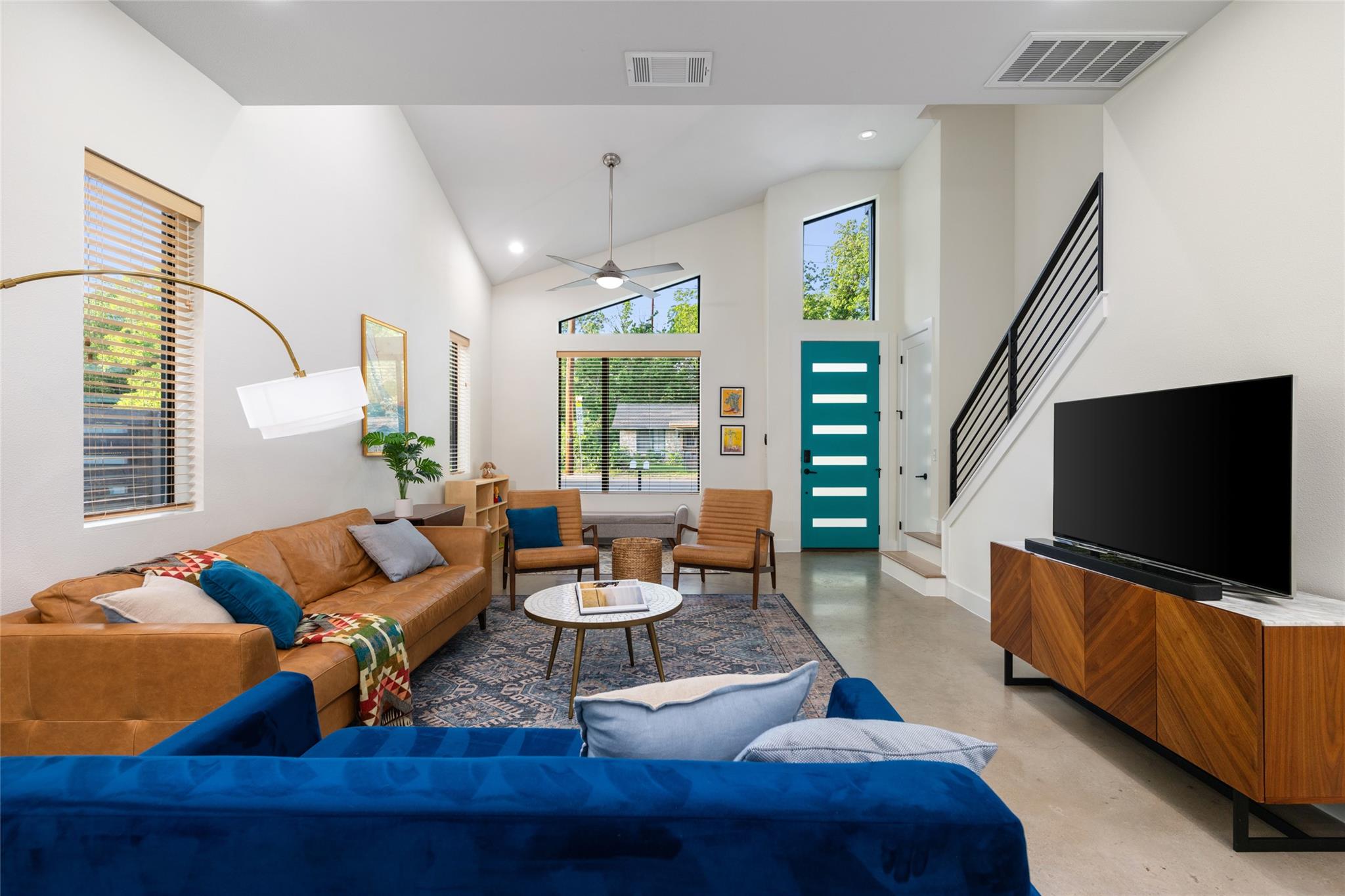 1615 Holly St # 1, Austin, TX 78702