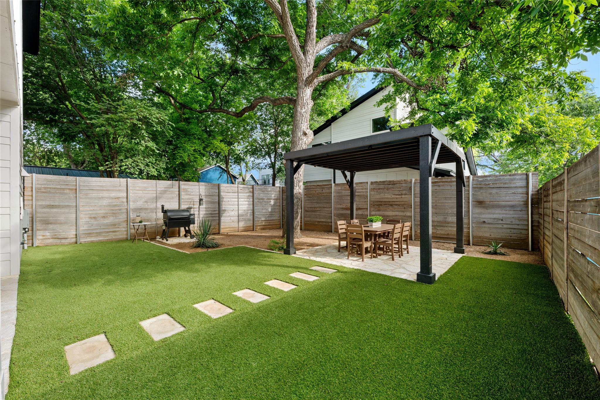 1615 Holly St # 1, Austin, TX 78702