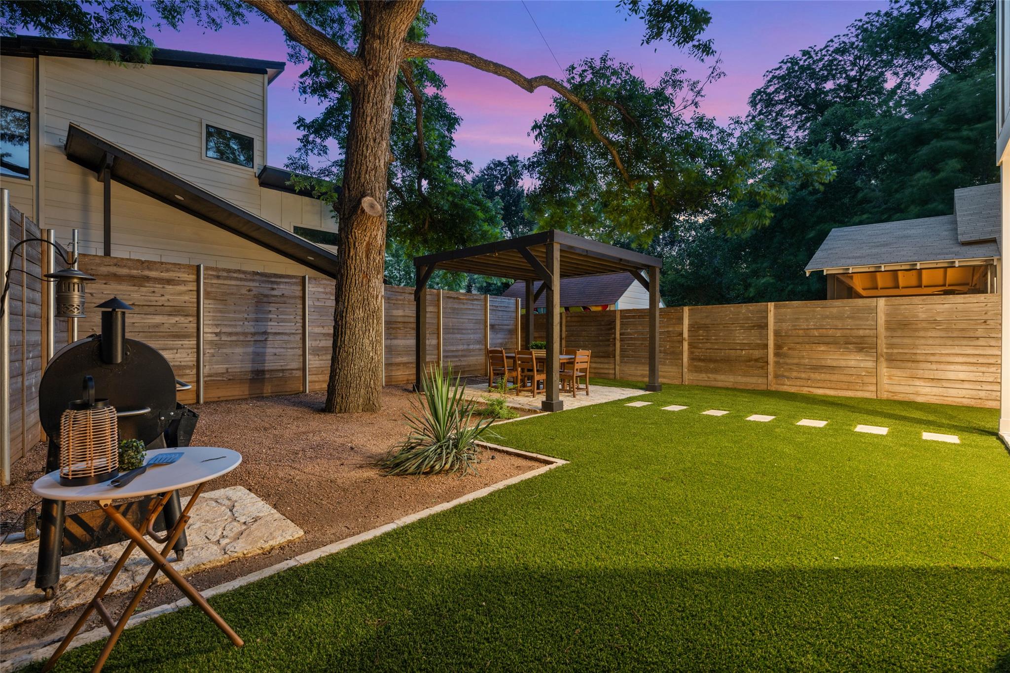 1615 Holly St # 1, Austin, TX 78702