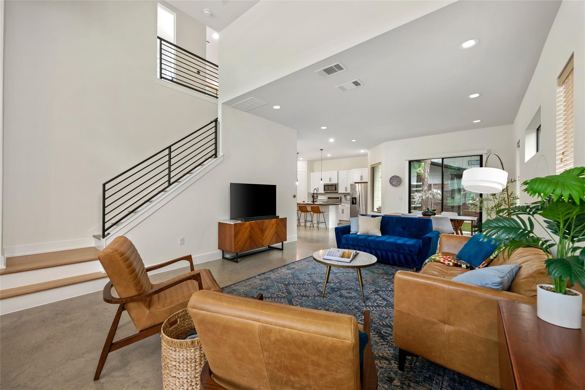 1615 Holly St # 1, Austin, TX 78702