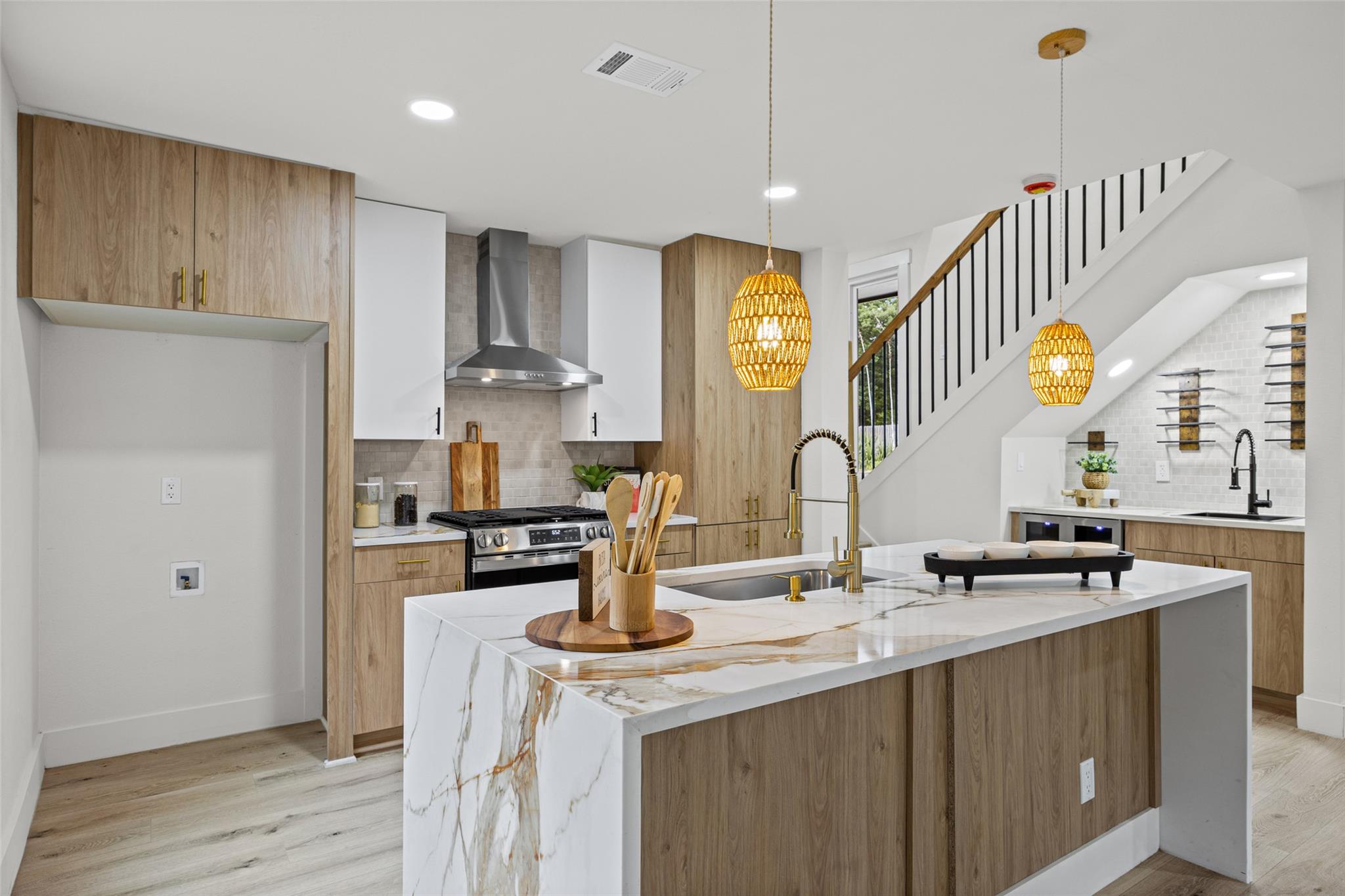 6005 Walnut Hills Dr, Austin, TX 78723