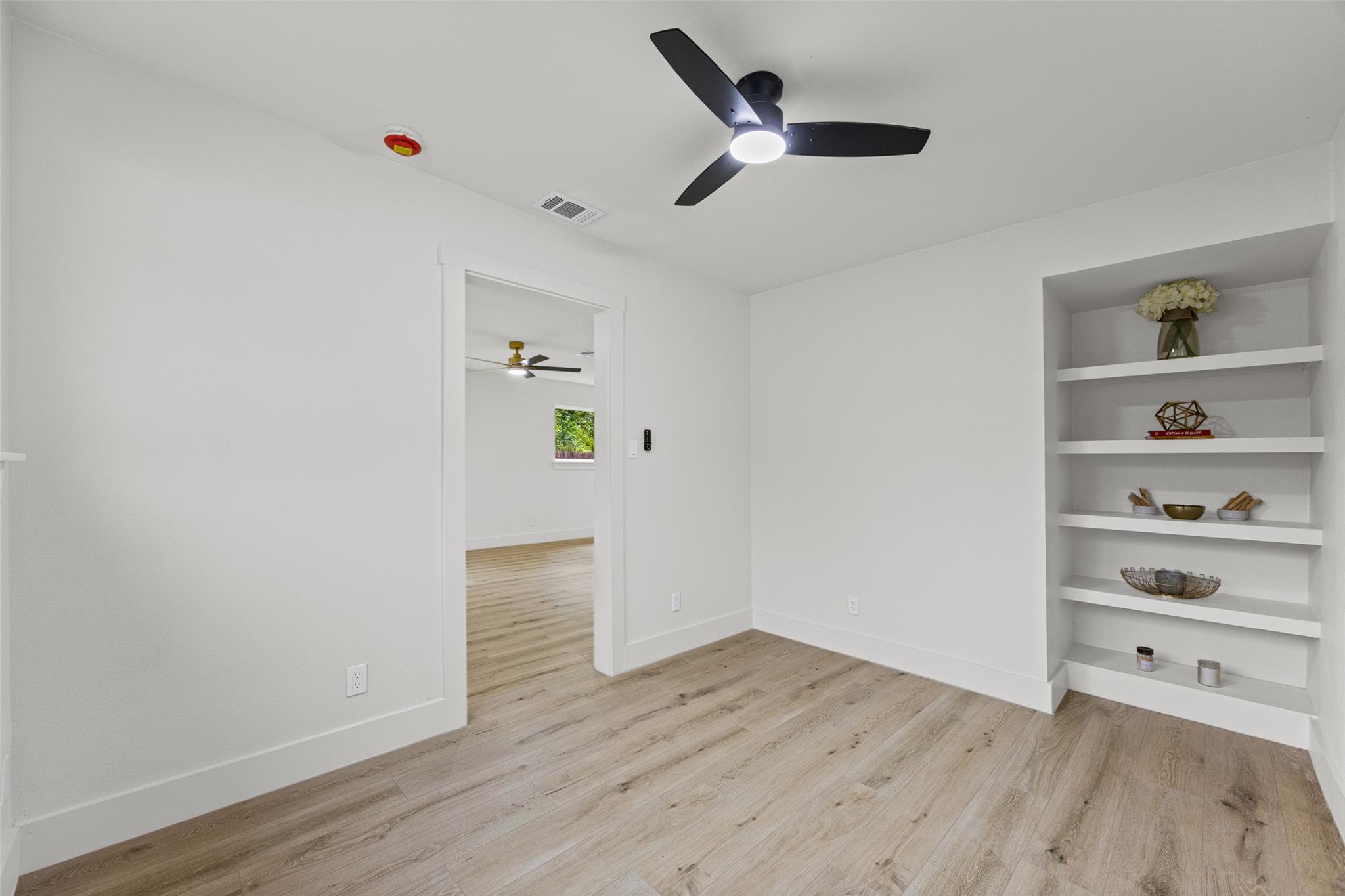 6005 Walnut Hills Dr, Austin, TX 78723