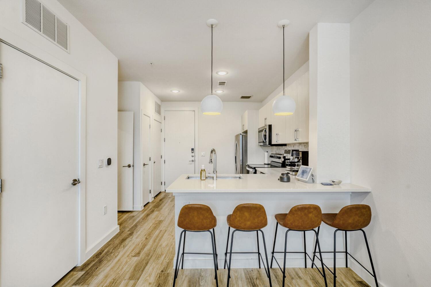 6324 N Lamar Blvd # 405, Austin, TX 78752