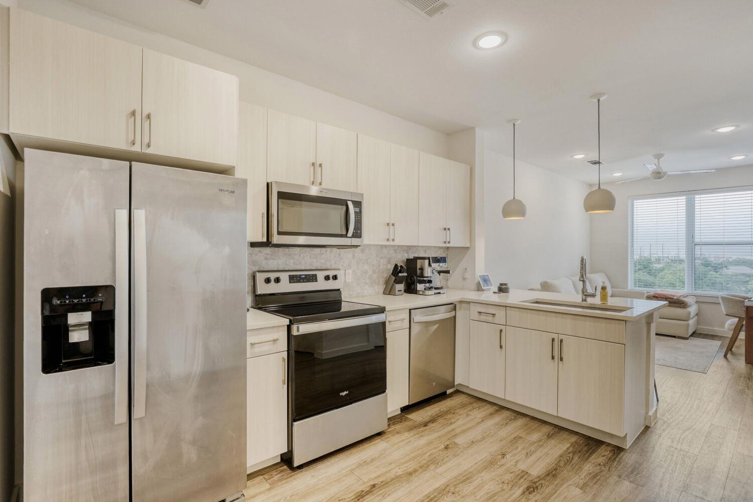 6324 N Lamar Blvd # 405, Austin, TX 78752