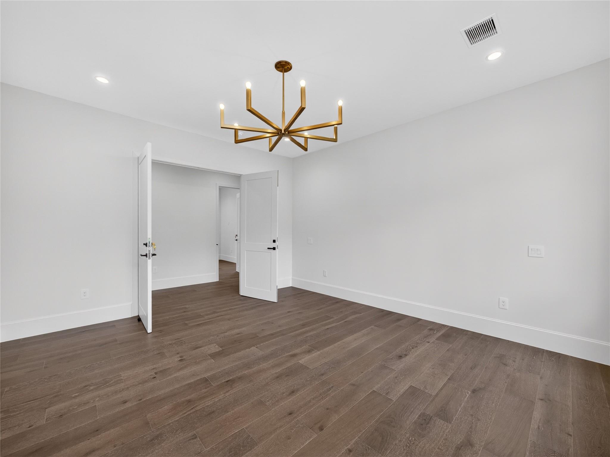 5 Scott Crescent, Austin, TX 78703