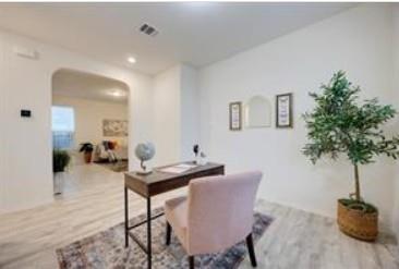 2950 Old settlers Blvd # 4, Round Rock, TX 78665