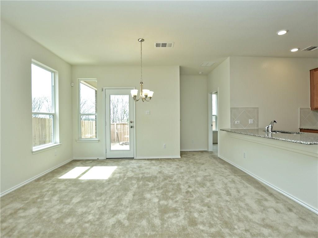 2950 Old settlers Blvd # 4, Round Rock, TX 78665