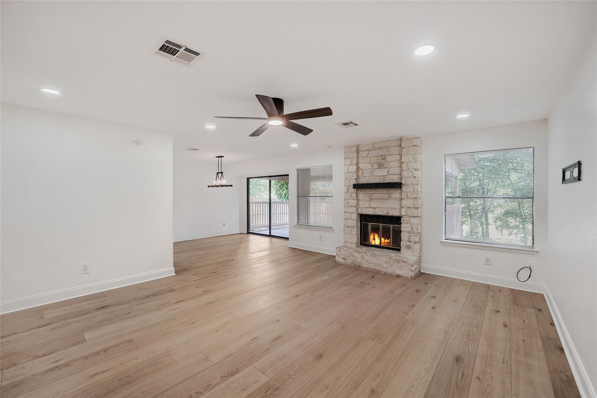 14814 Endicott Dr, Austin, TX 78728