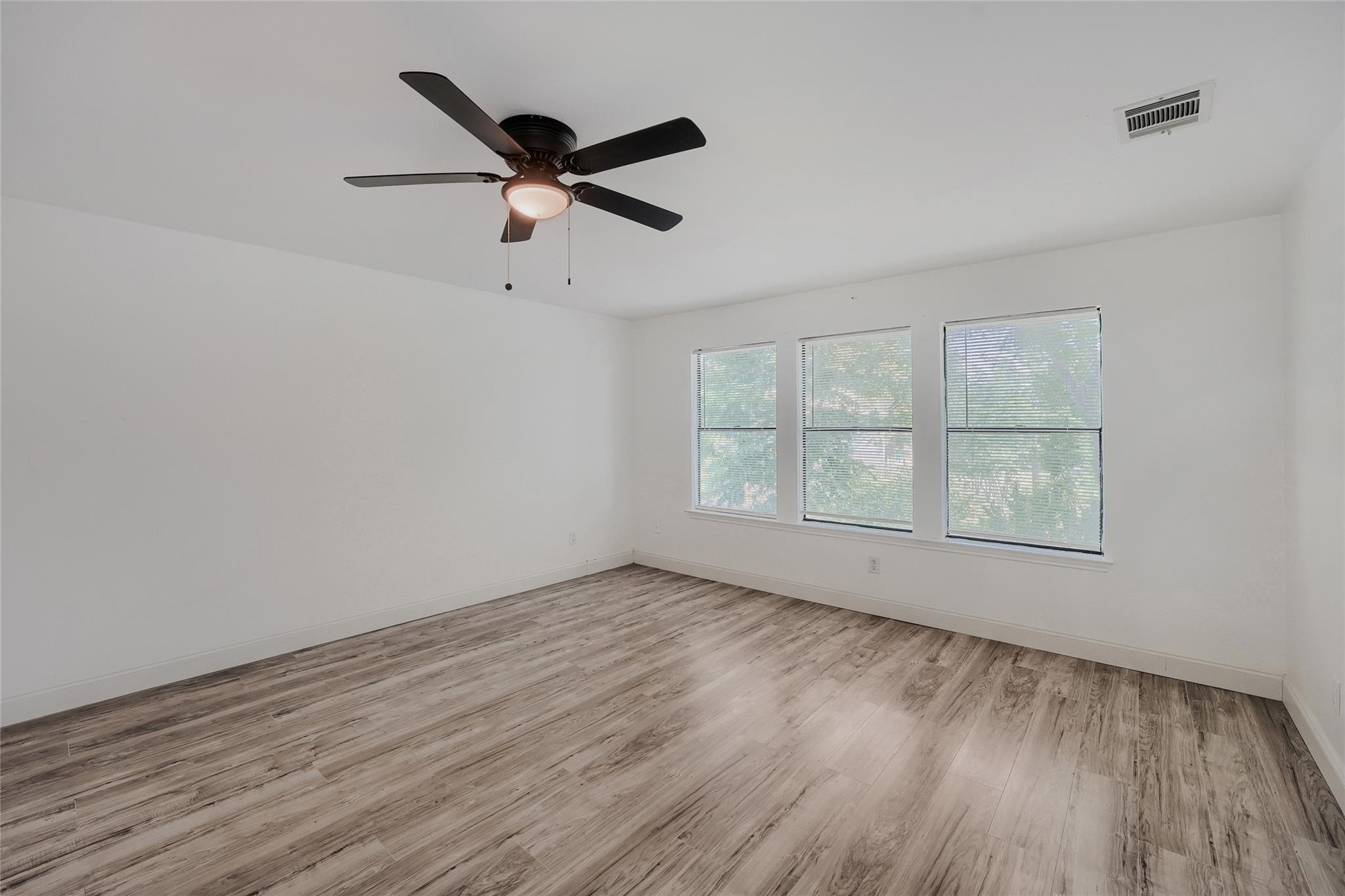 14814 Endicott Dr, Austin, TX 78728