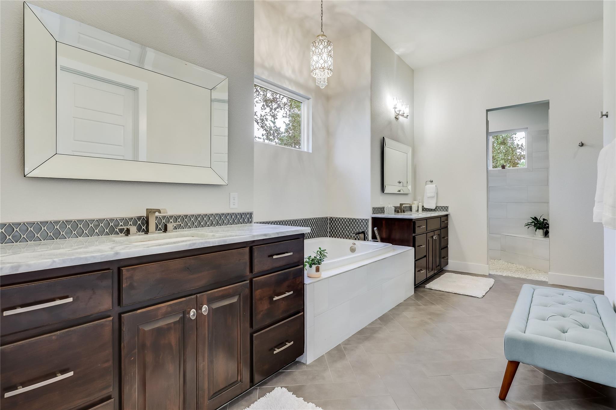 120 Horizon Ridge Cv, Liberty Hill, TX 78642