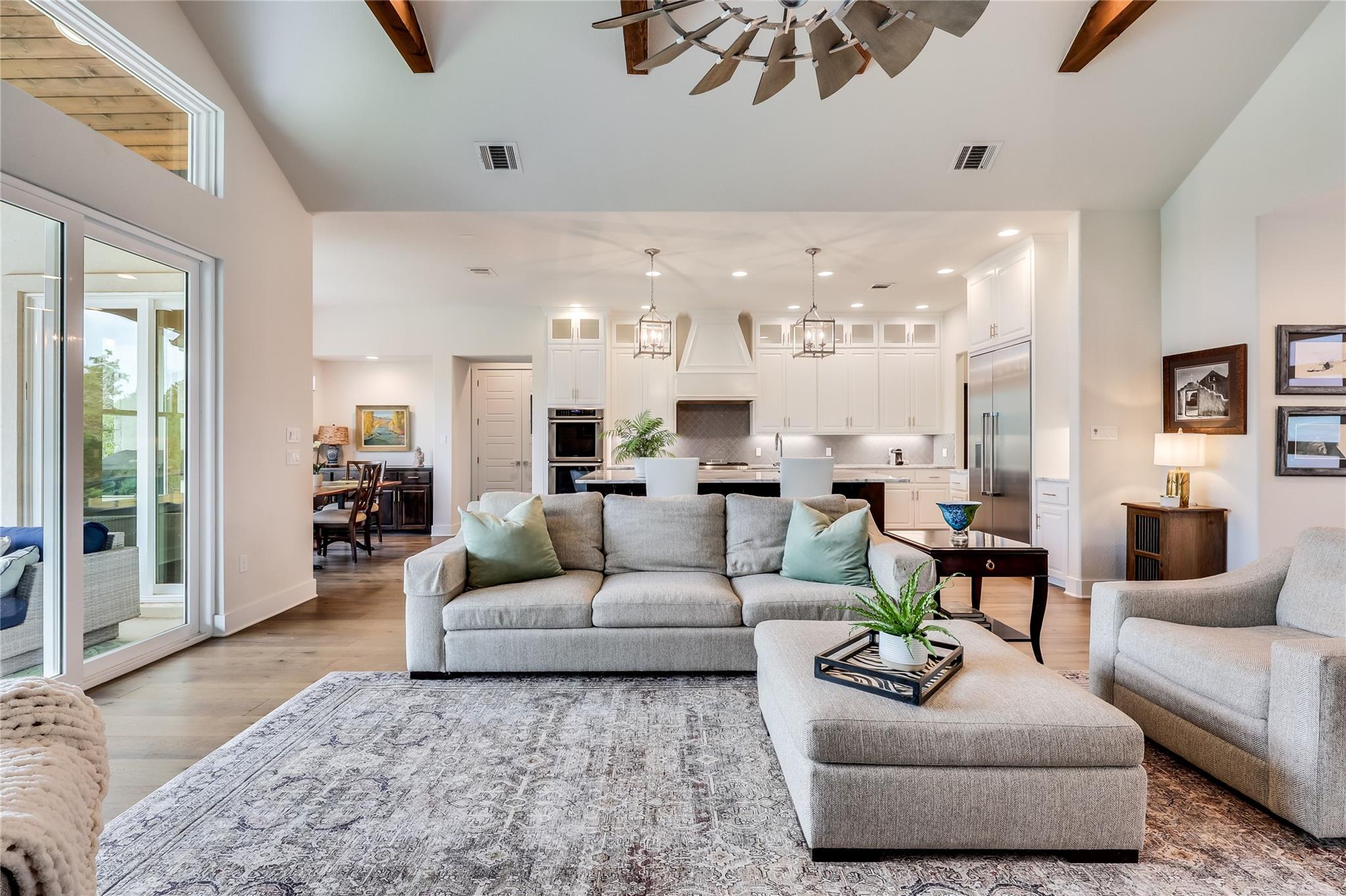 120 Horizon Ridge Cv, Liberty Hill, TX 78642