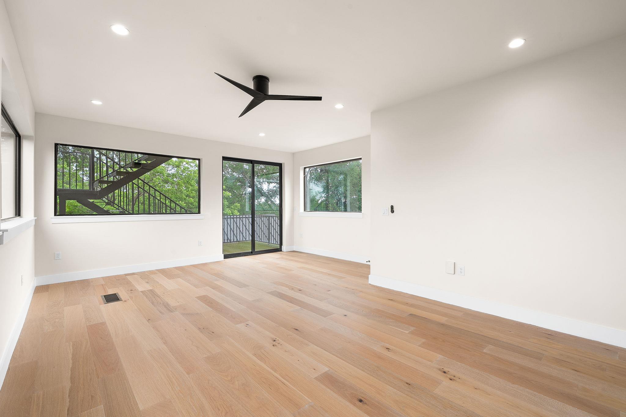 1910 Crooked Ln, Austin, TX 78741
