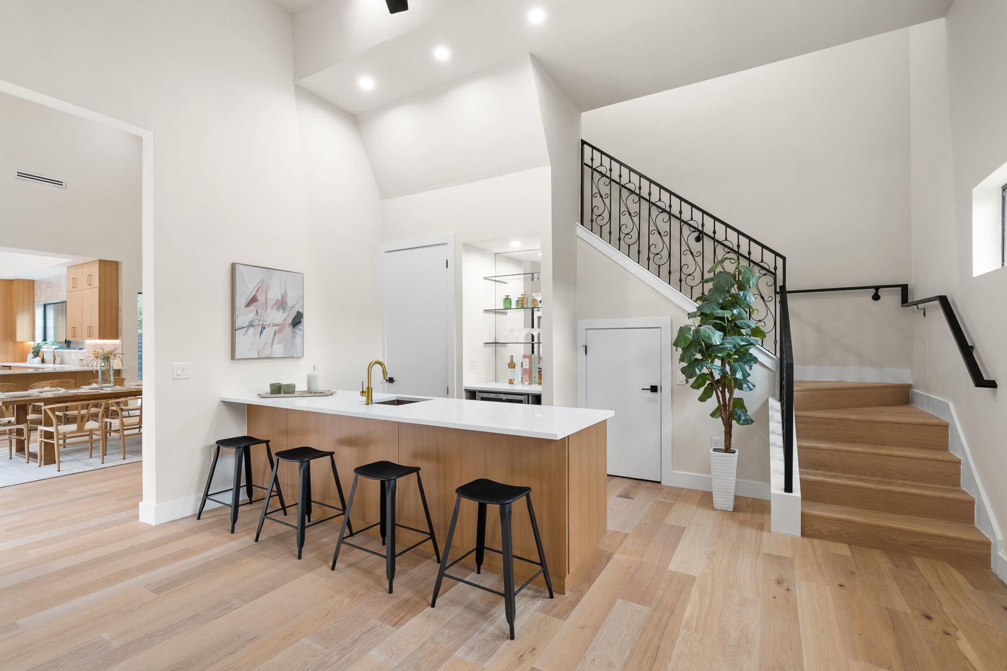 1910 Crooked Ln, Austin, TX 78741