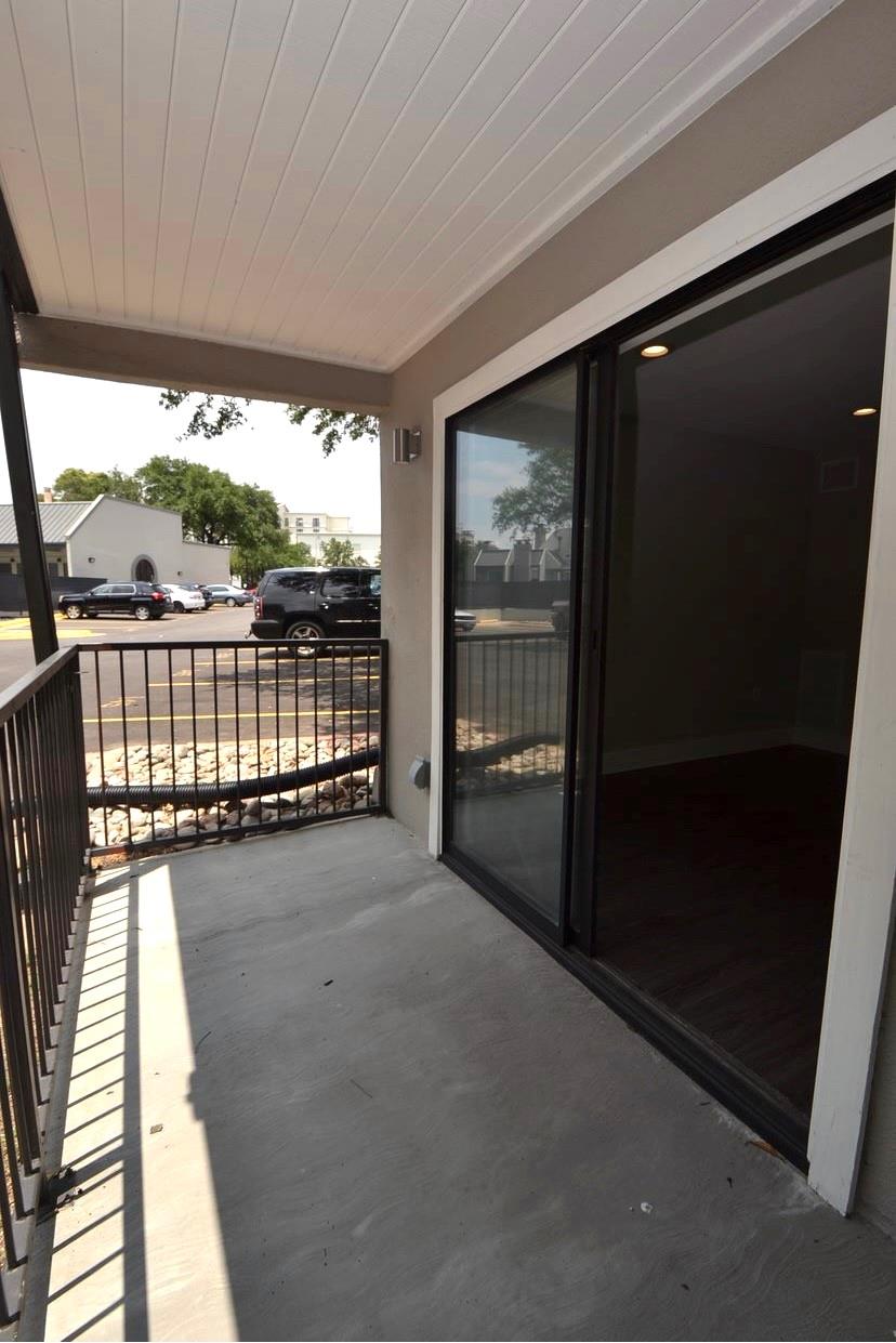 935 La Posada Dr # 141, Austin, TX 78752
