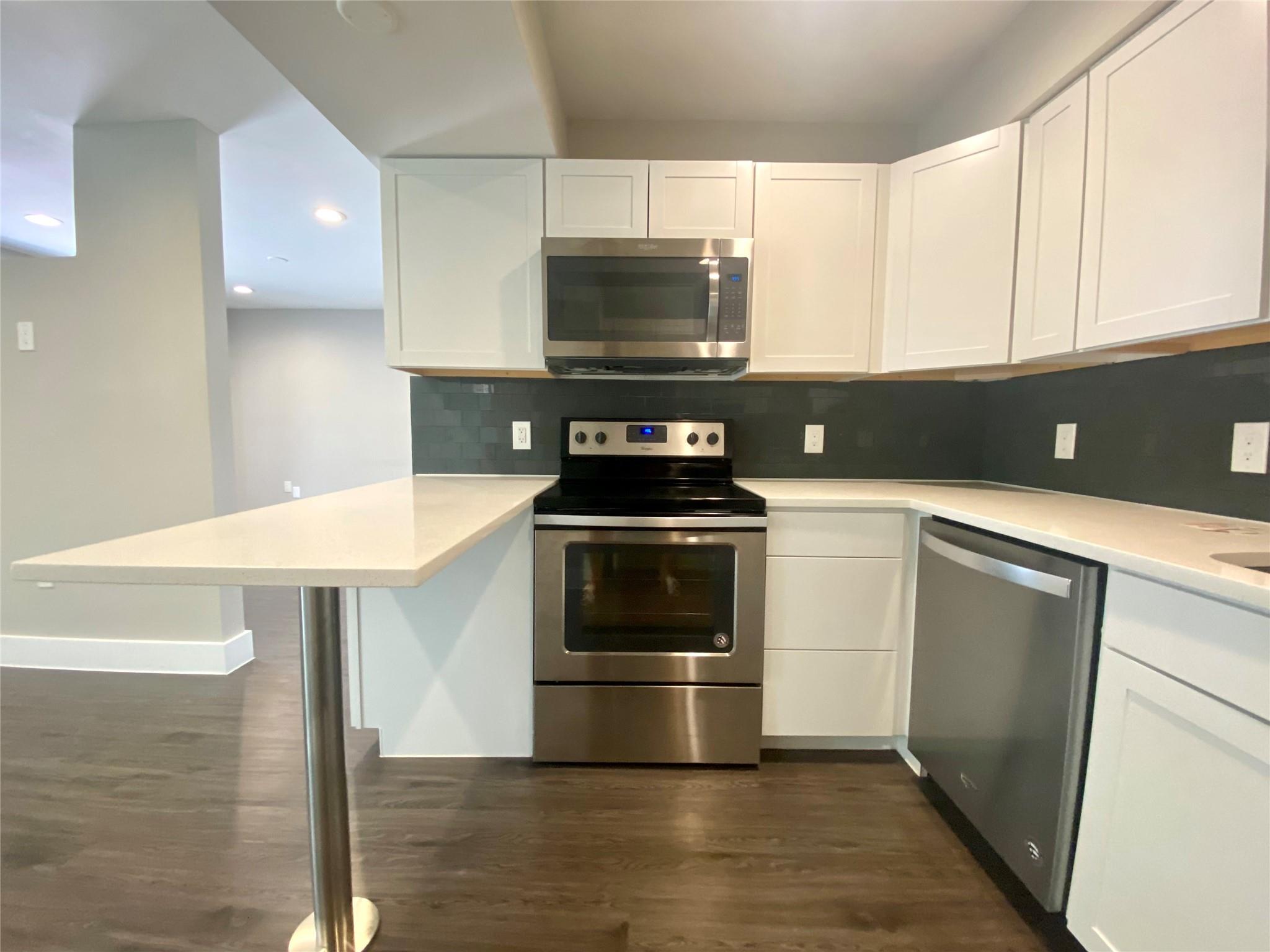 935 La Posada Dr # 141, Austin, TX 78752