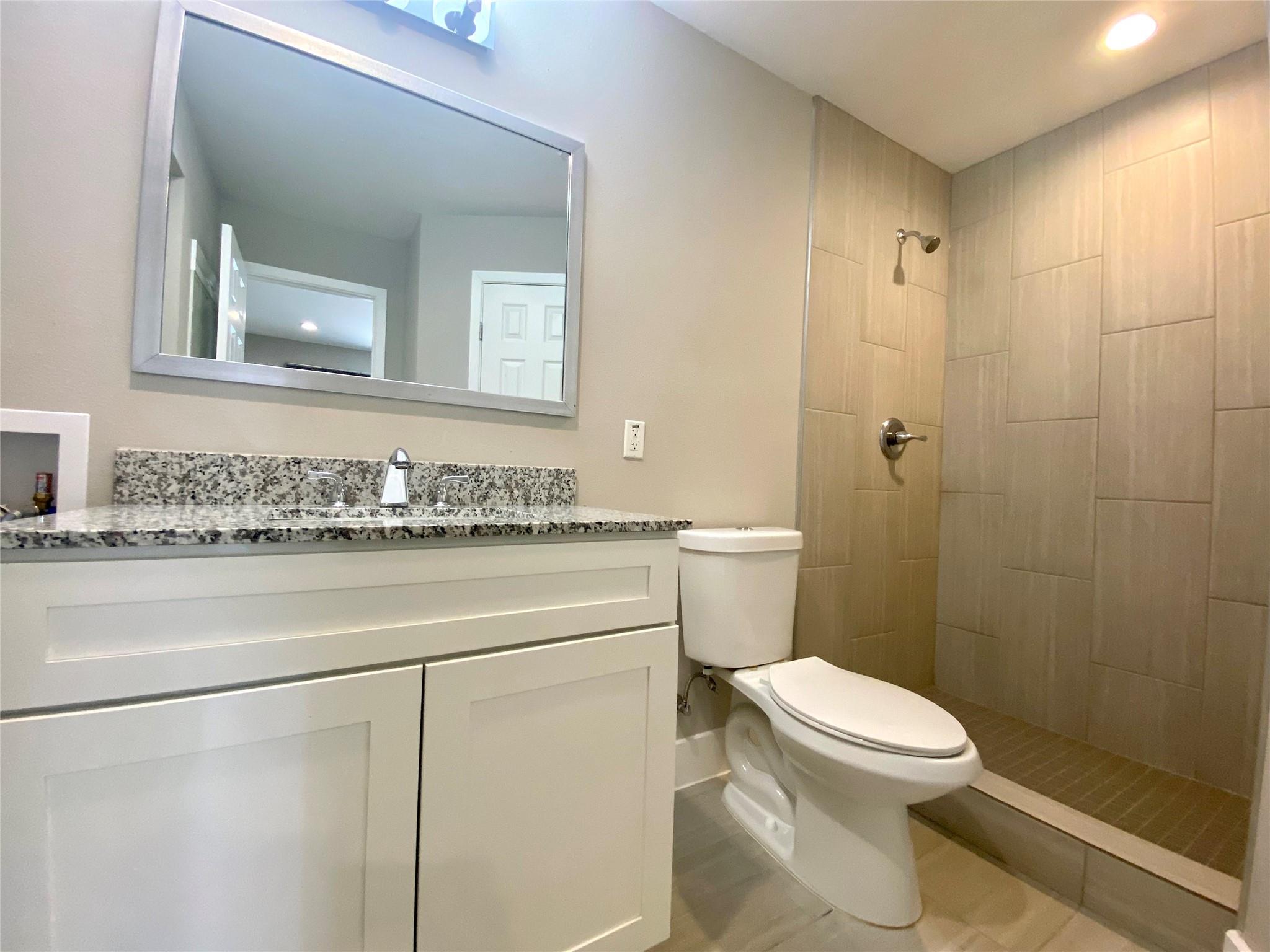 935 La Posada Dr # 141, Austin, TX 78752