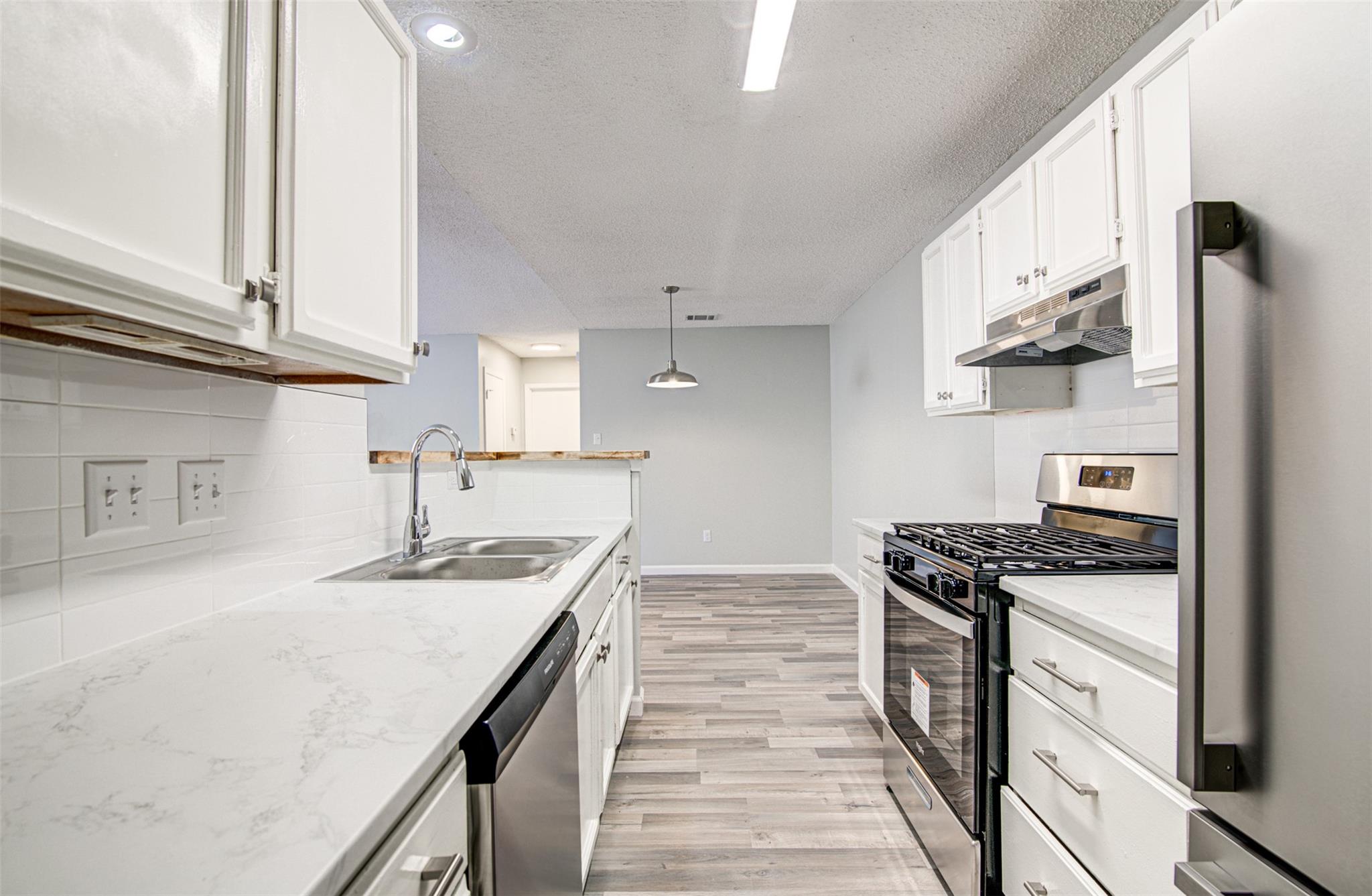 8112 West Gate Blvd # A, Austin, TX 78745
