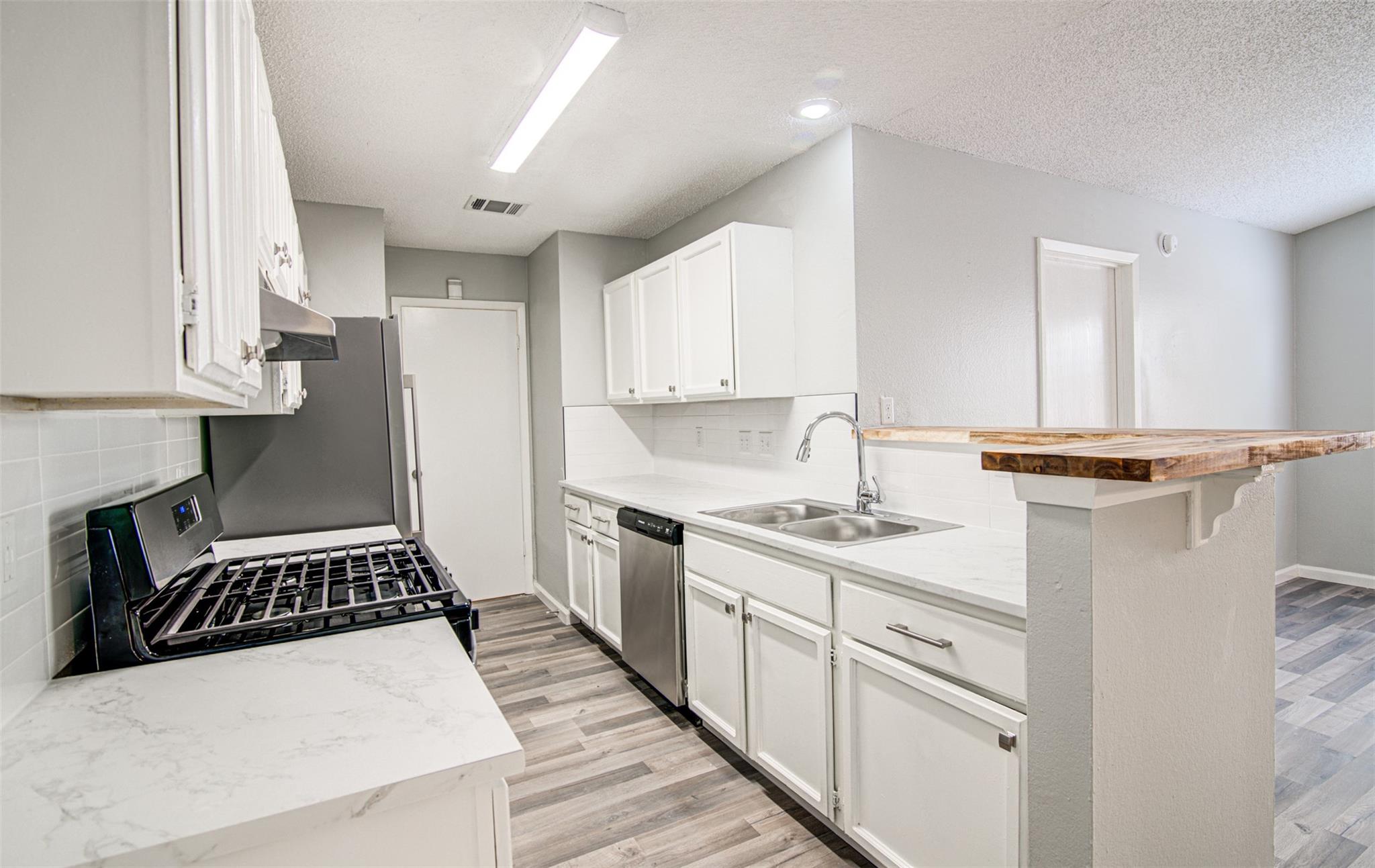 8112 West Gate Blvd # A, Austin, TX 78745