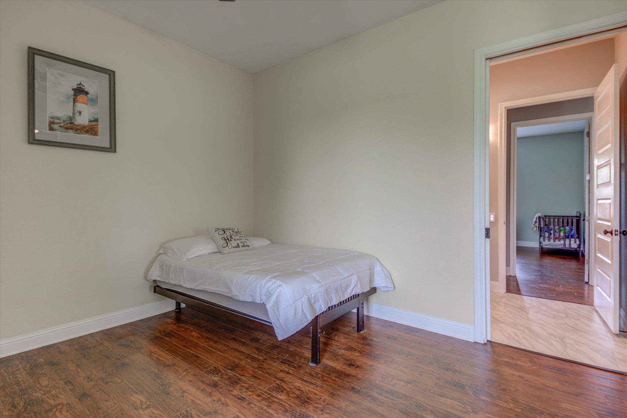 855 Aspen Ln, Cottonwood Shores, TX 78657