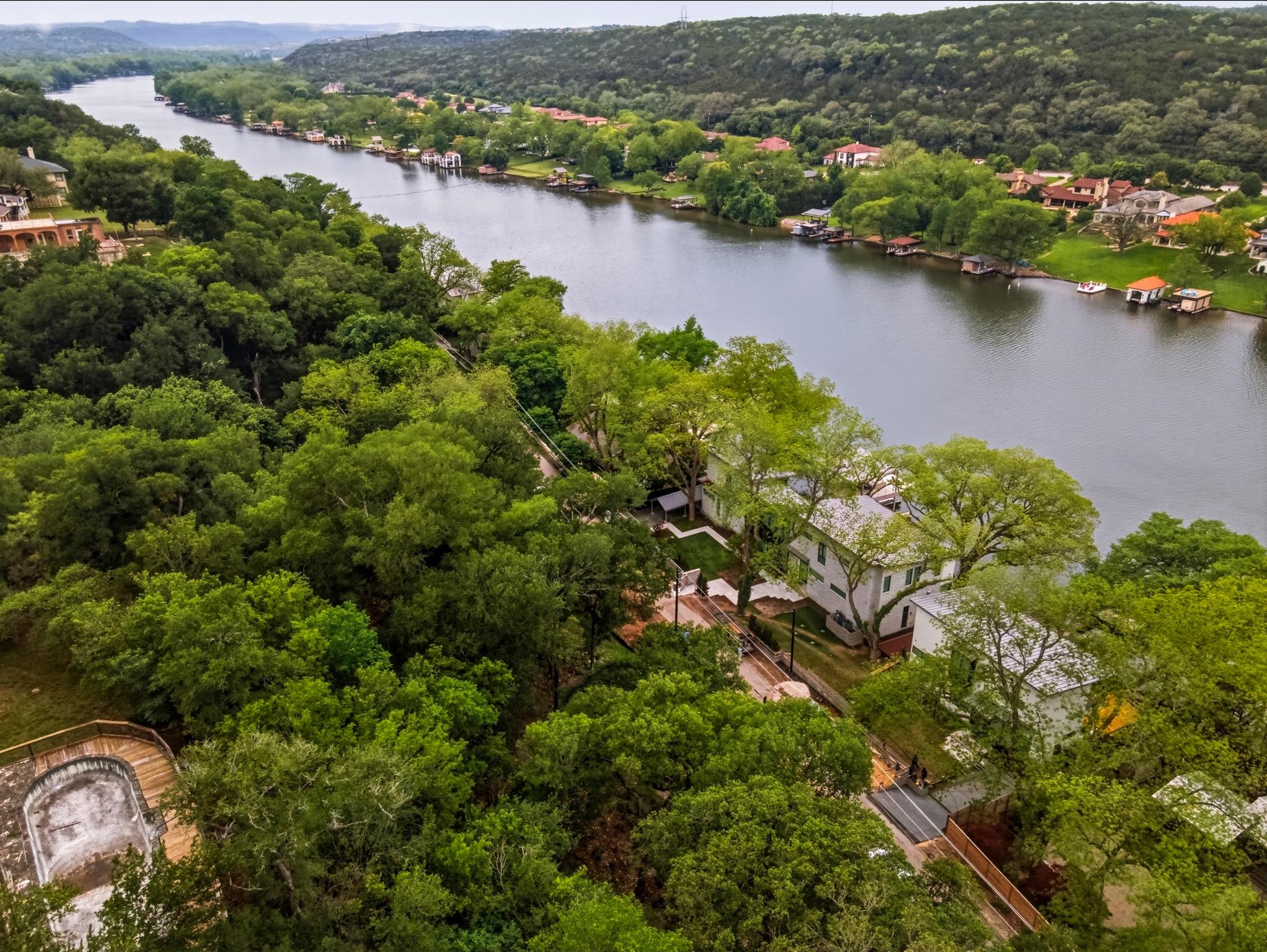 2803 Edgewater Dr, Austin, TX 78733