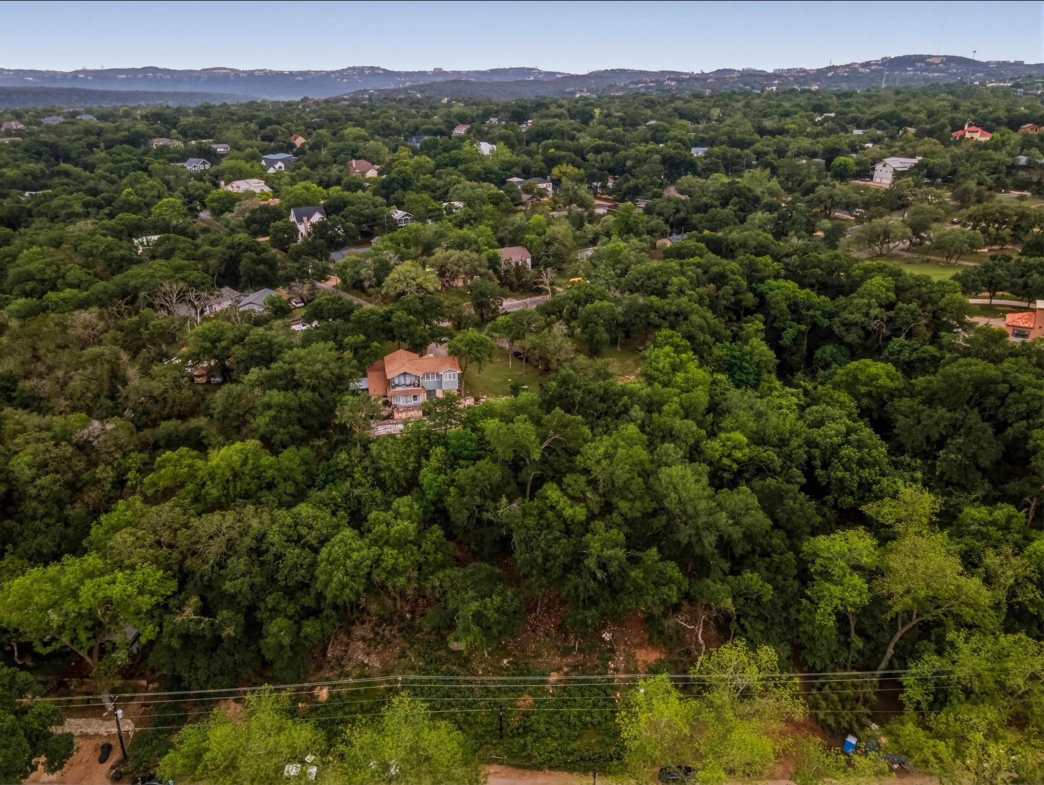 2803 Edgewater Dr, Austin, TX 78733