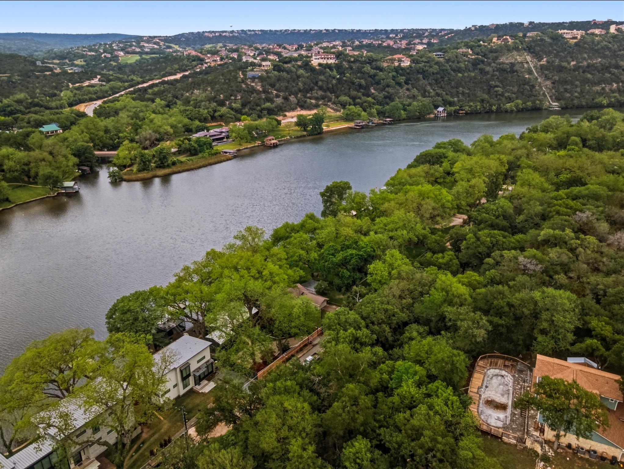 2803 Edgewater Dr, Austin, TX 78733