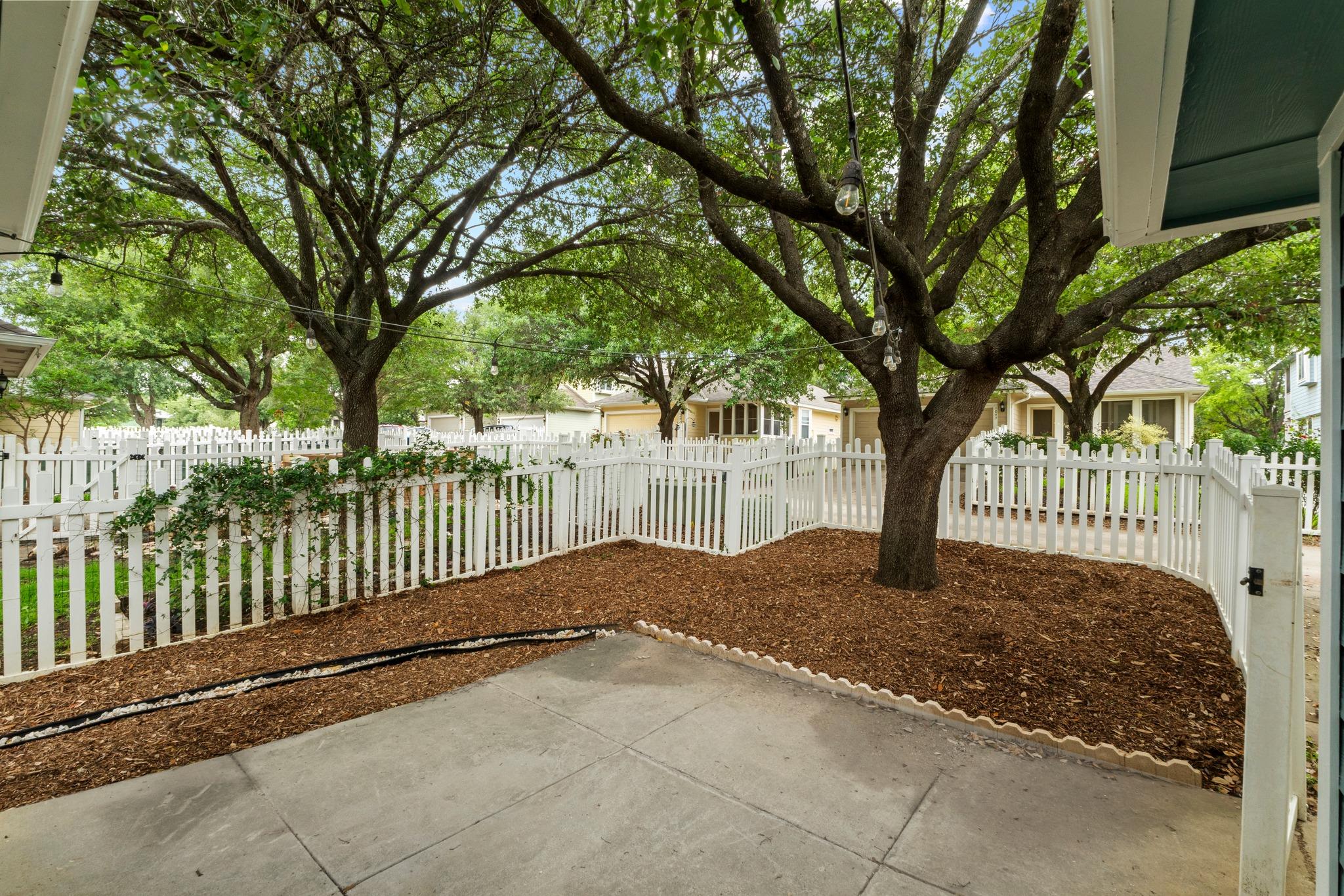 1042 Monadale Trl, Round Rock, TX 78664