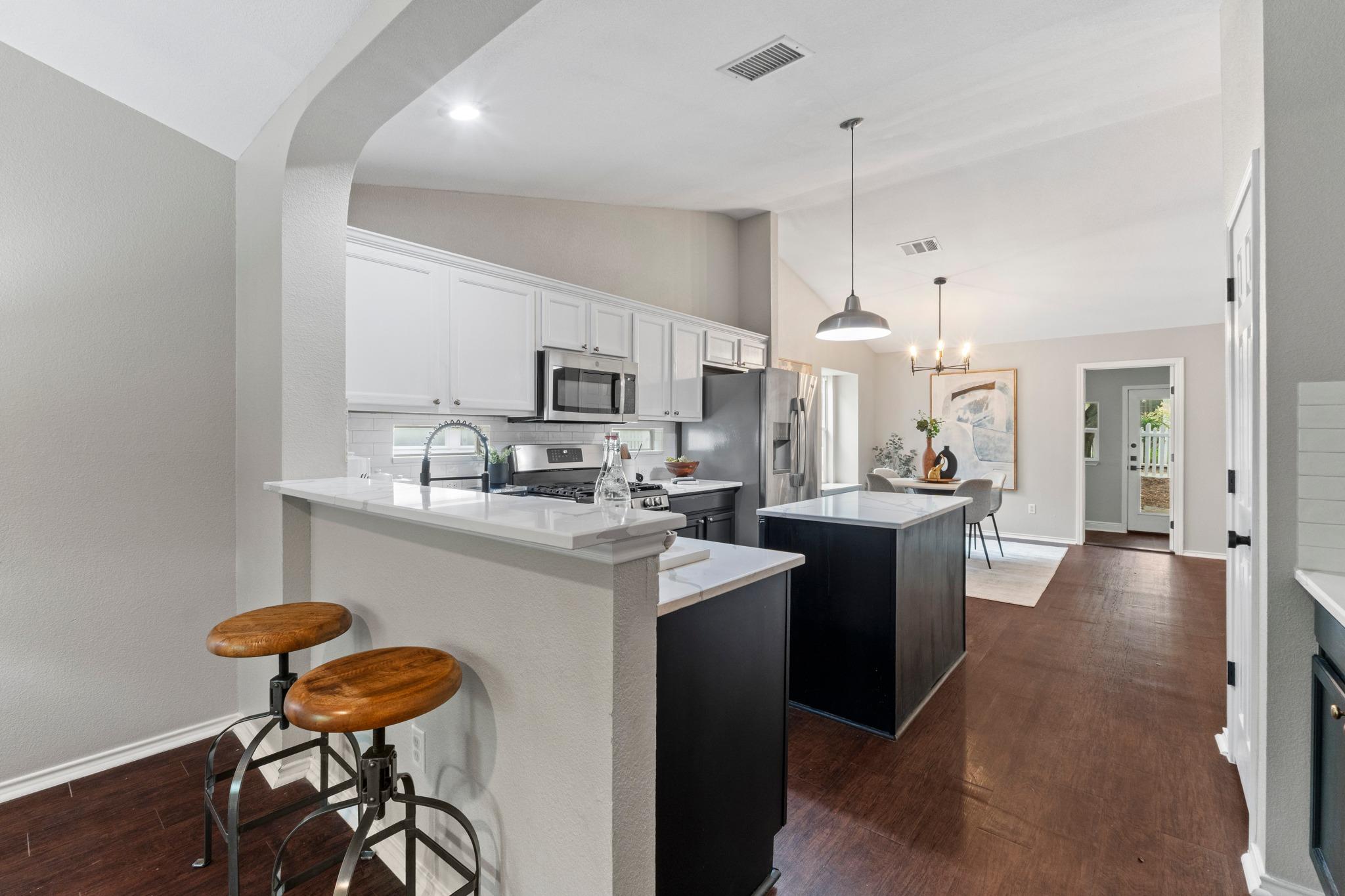 1042 Monadale Trl, Round Rock, TX 78664