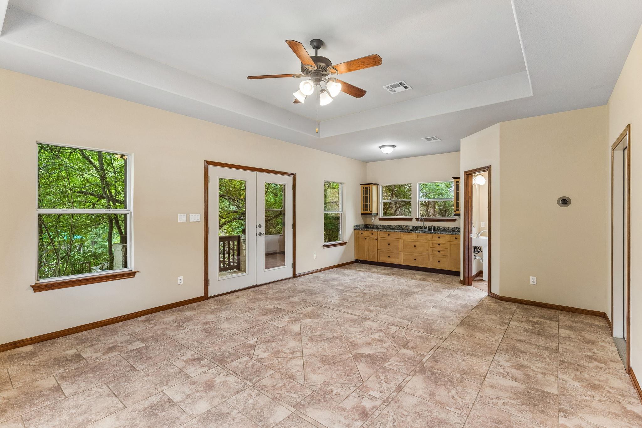 23621 Indian Divide Cv, Spicewood, TX 78669